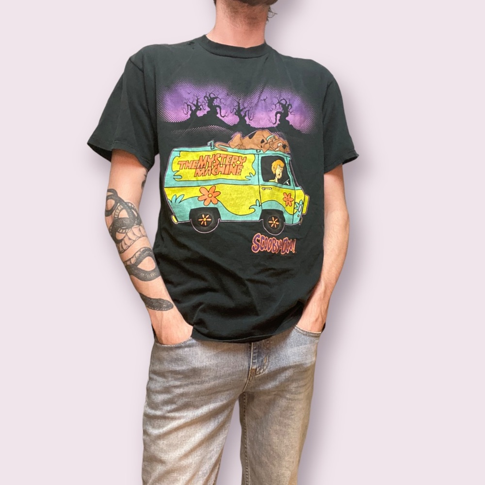 Vintage late 90s/early 00s black Scooby Doo t-shirt